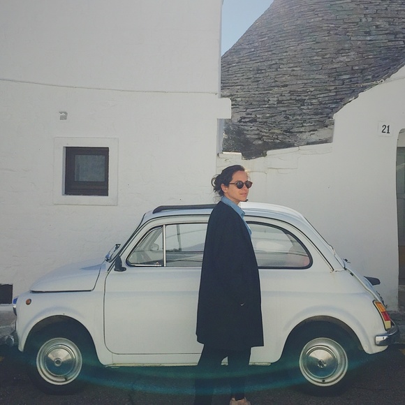 Meet your Posher, Gabriela - Picture 1 of 4